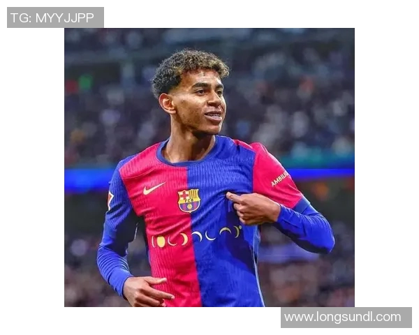 22号亚马尔足球明星闪耀赛场展现无与伦比的才华与激情 22号亚马尔足球明星闪耀赛场展现无与伦比的才华与激情