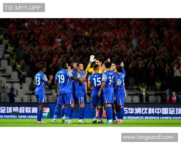 最难阵容中的足球明星究竟是谁引发了球迷们的热议与关注